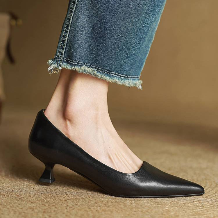 Anok™ Leather Court Shoes