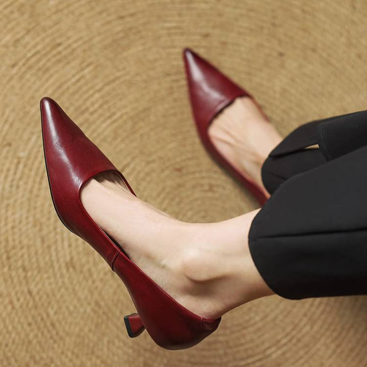 Anok™ Leather Court Shoes