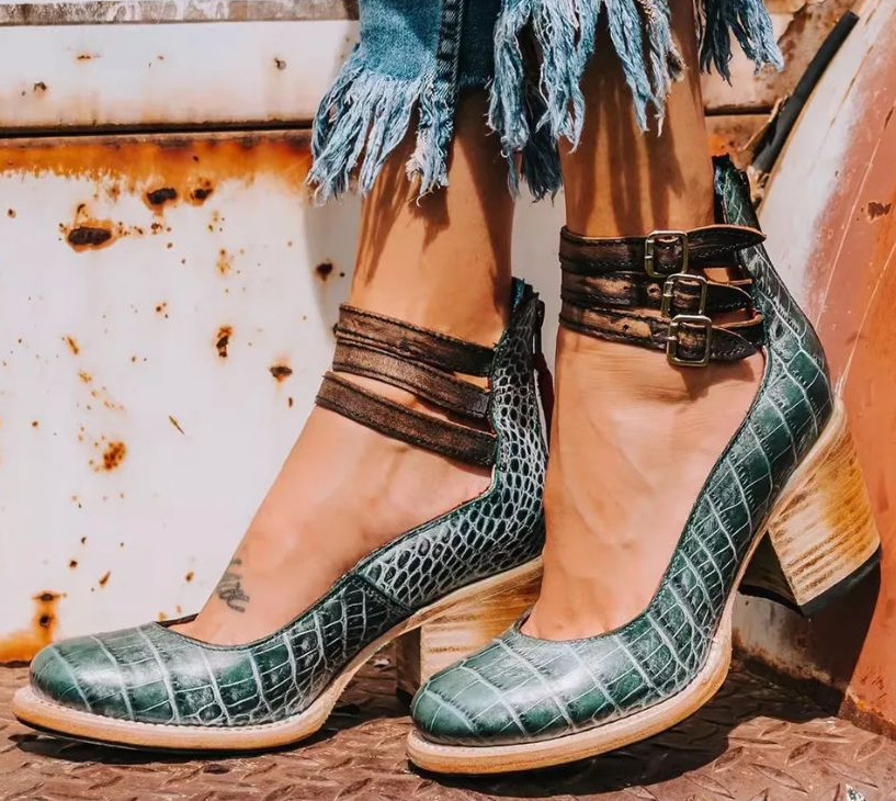 Elance™ | Strapped Heel Elegance